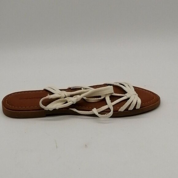 Maurices Womens Barely‎ There Strappy Sandal White Canvas Slip On Flat Heel 7M - Picture 2 of 9